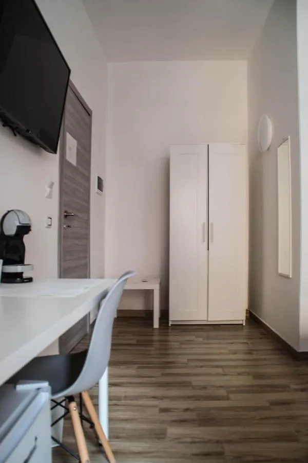 Tiber Rooms Testaccio Roma 0*,  Italia